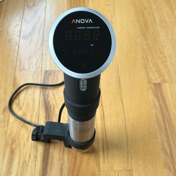 Anova Black Sous Vide 900 W Precision Cooker WiFi & Bluetooth - Picture 1 of 4